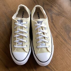 Converse CTAS Lift OX Platform Low Top Sneakers in Light Yellow and White